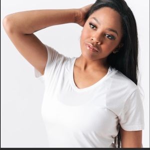 Zyia NWT XL classic White T. Sold out online